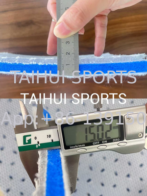 Амортизирующая подложка плотностью 30-70 кг/м3 с ламинированной тканью для футбольного поля, поля для гольфа, поля для регби, поля для хоккея на траве