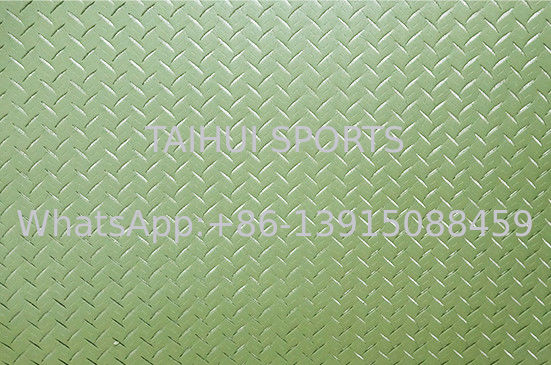 Амортизирующая подложка с дренажными отверстиями шириной 1,5 м для футбольных полей